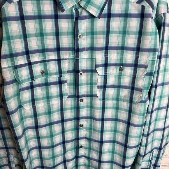 TWO Ocean & Coast Classic Button Down Shirts - Picture 11 of 13